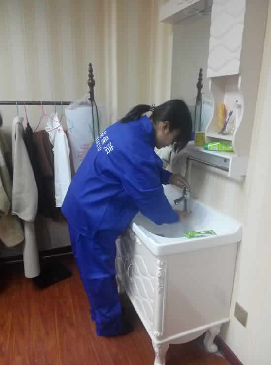 邯鄲市光彩家政服務(wù)三級家政服務(wù)員 程利葉